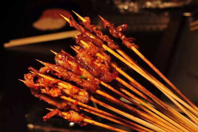 致癌物|为何我国是癌症大国医生忠告想长寿,4种食物最好撤下餐桌