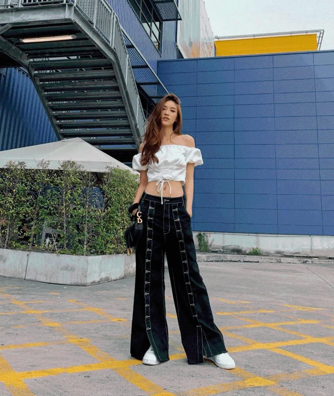 宝宝们|穿衣搭配：把裤子脱了！今夏最撩人的“甜辣风穿搭”，美到犯规！