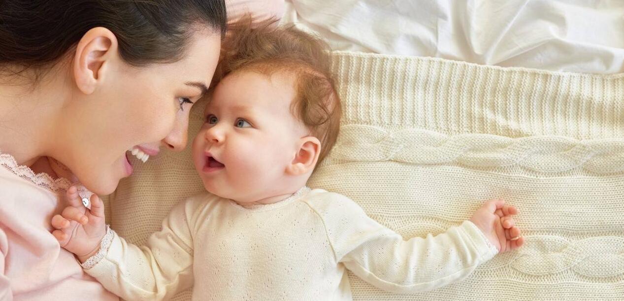 暗示|什么时候该给孩子添辅食 宝宝这7个暗示, 妈妈可一定要看懂