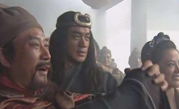 水浒传$宋江临死之前,为何毒死李逵说出原因你可能很气愤