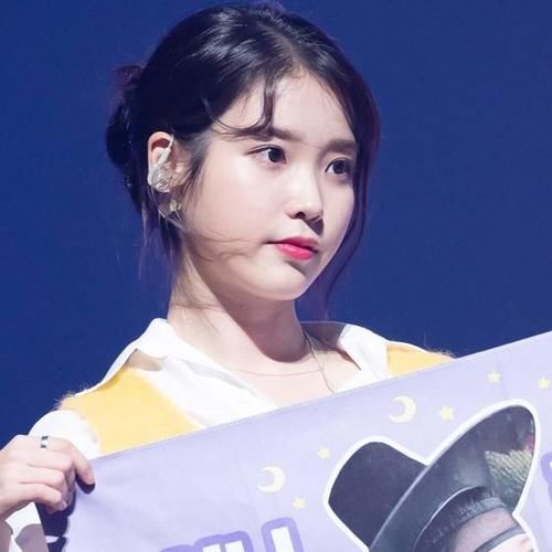 救生衣|在《RunningMan》遭惩罚,却差点溺水,IU不参加综艺另有原因?