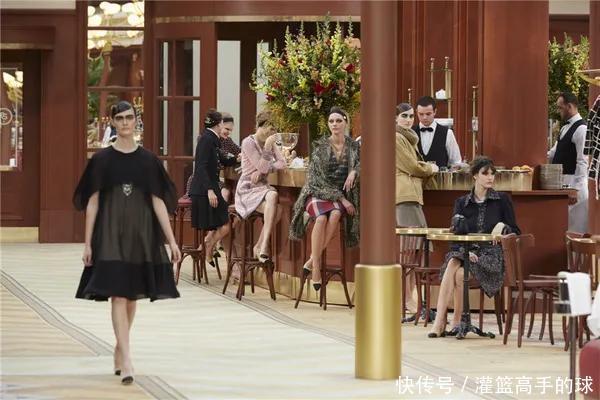 秀场|在华丽的时装背后,那些极具创意的秀场场景设计(上)