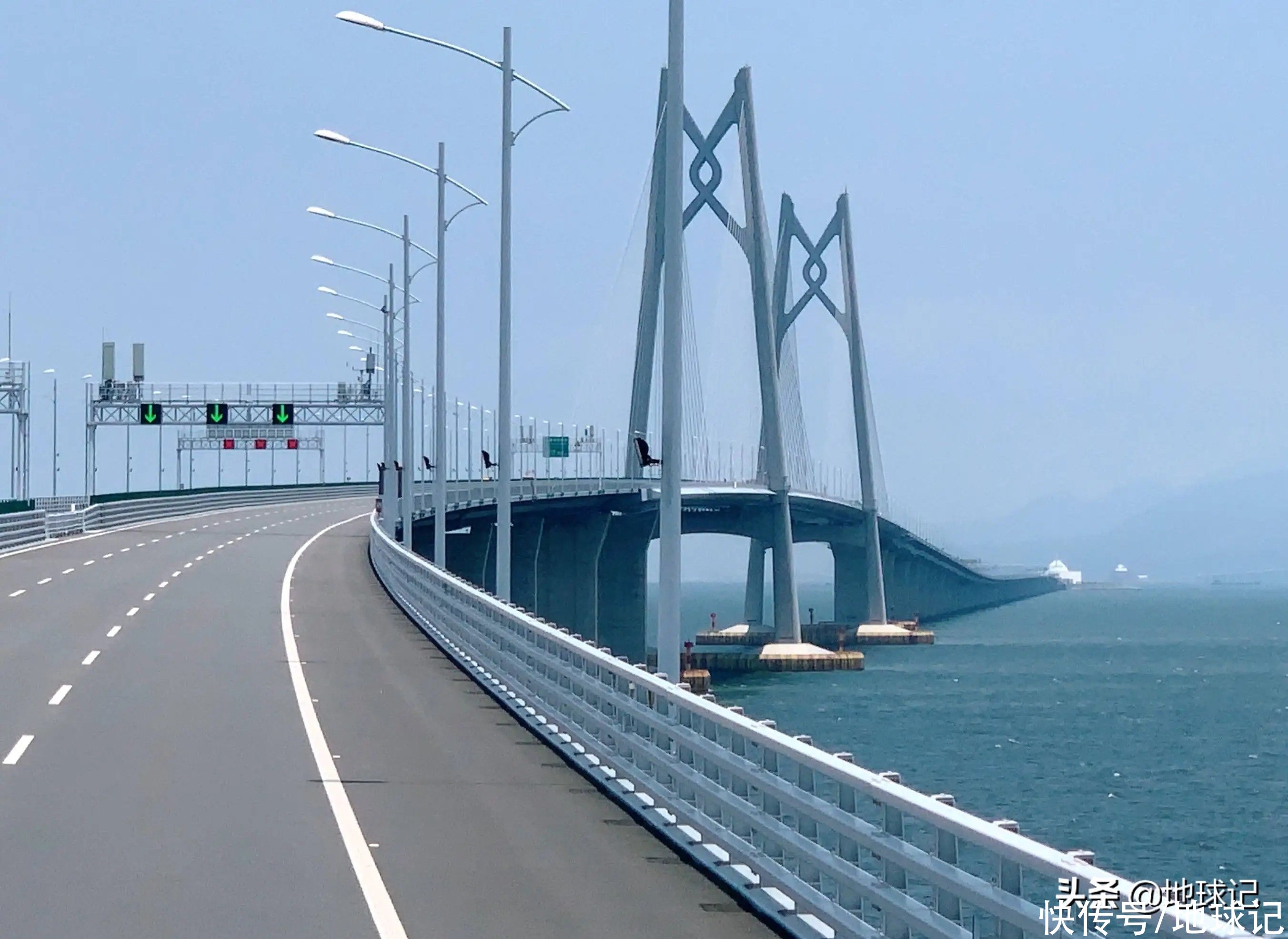 海峡跨海大桥图片