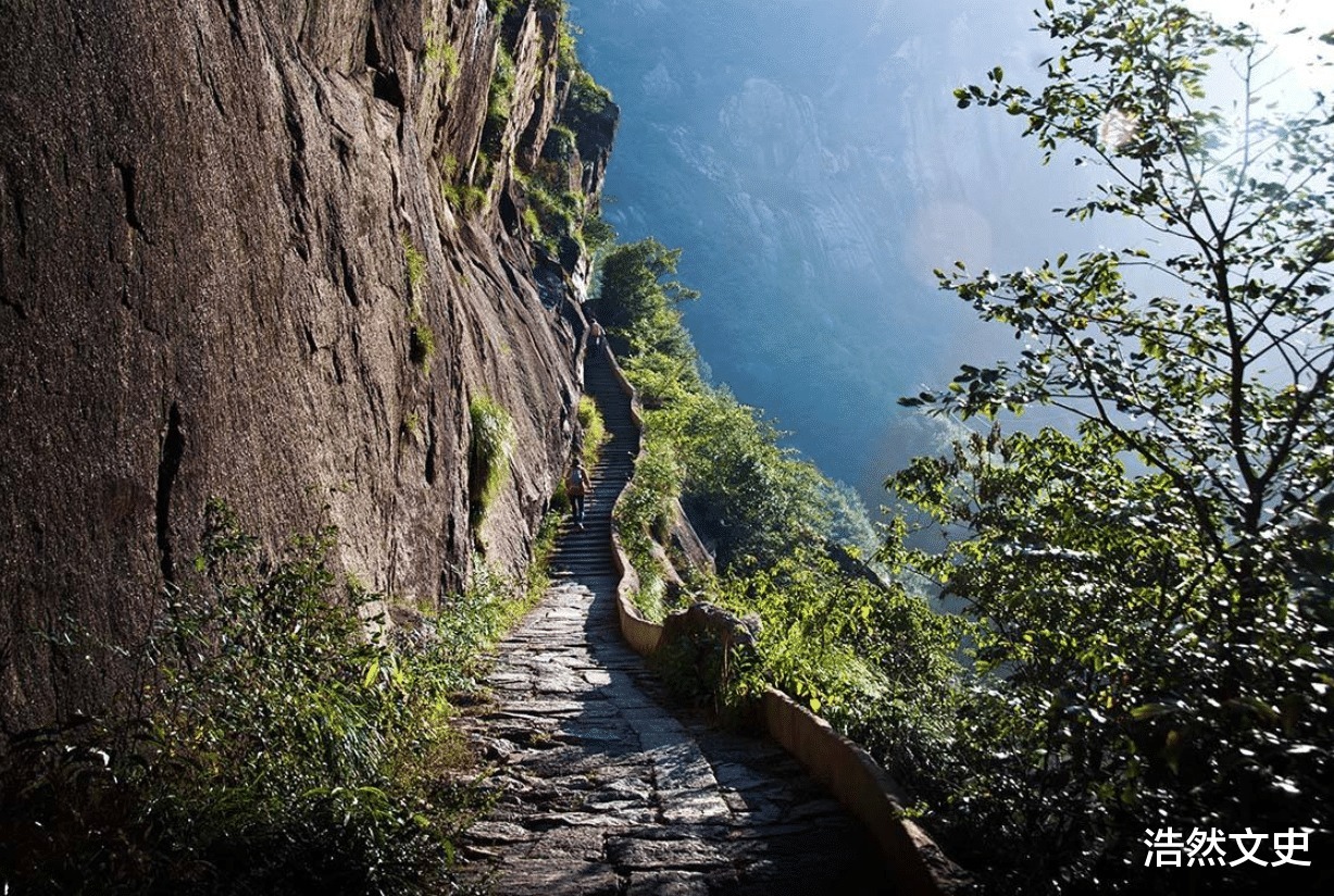 中国有“三大古道”，除了丝绸之路和茶马古道，另一条你知道吗