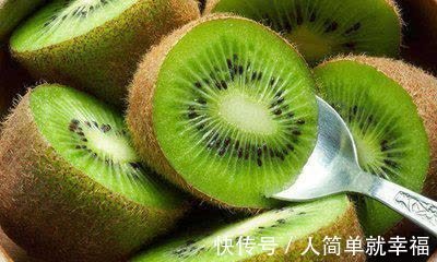 父母|14岁男孩身高已有183cm,儿科医生:4种食物是入秋“长高王”