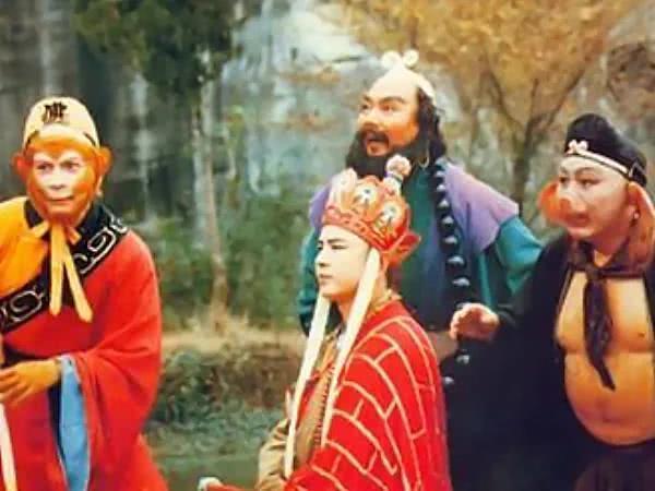 六小龄童#孙悟空共打死了6个凡人,你把他们的名字连起来,就会发现神秘规律