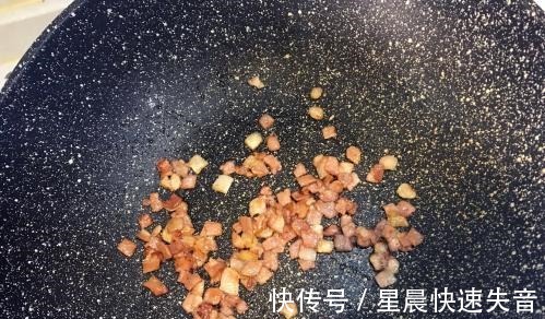 鸡蛋黄|简单的炒饭也能吃出双重口味,色香味俱全,一次就满足!