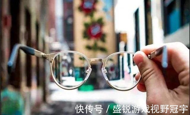 申请人|近视眼拍驾照照片必须戴眼镜吗