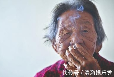 泡泡脚|113岁老人:抽烟喝酒不运动,他说长寿很简单,只需坚持一件事