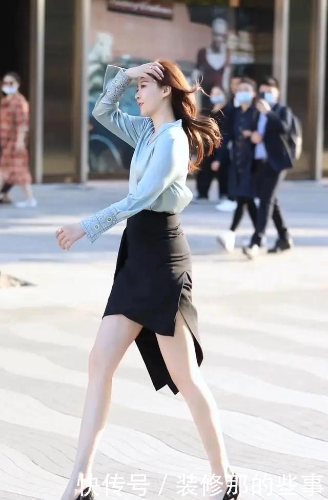 v领|V领衬衫搭配黑色半身裙,干练优雅又时尚,妥妥的职场女神