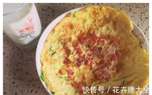 面粉|这个早餐饼,我家小孩最馋,5分钟做好,手不碰面就搞定!