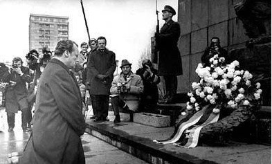 希特勒|希特勒统治下柏林,至战争结束还有6000名犹太人,他们如何生存?