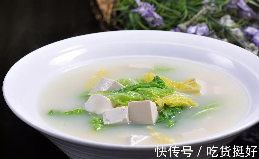 虾滑豆腐白菜汤|虾滑豆腐白菜汤：豆腐软糯，白菜脆爽，而虾滑Q弹软滑，这味绝了