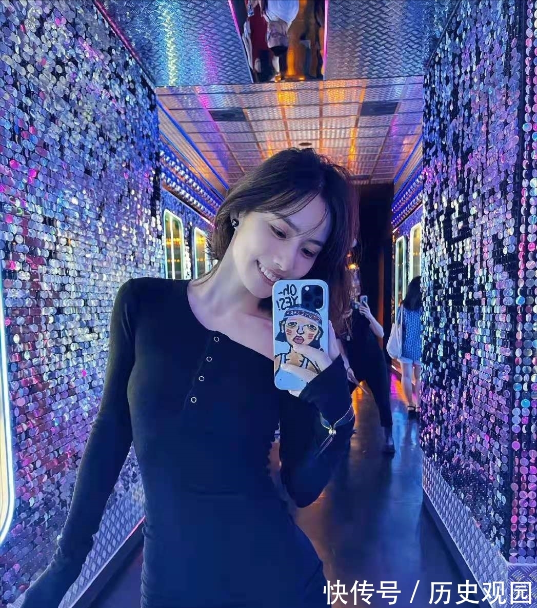 健身|90后健身女神-陈暖央,巧克力般的腹肌,完美身材配上可爱的脸蛋