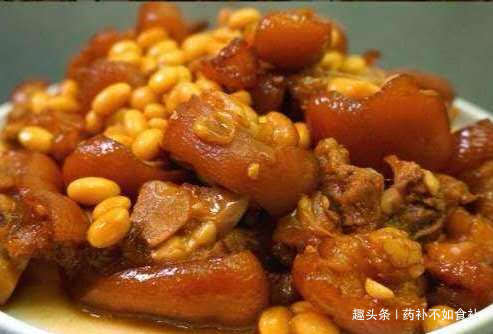 黄豆焖猪蹄|被称为“天然雌激素”，常吃美容抗衰，缓解腿部抽筋，延缓更年期