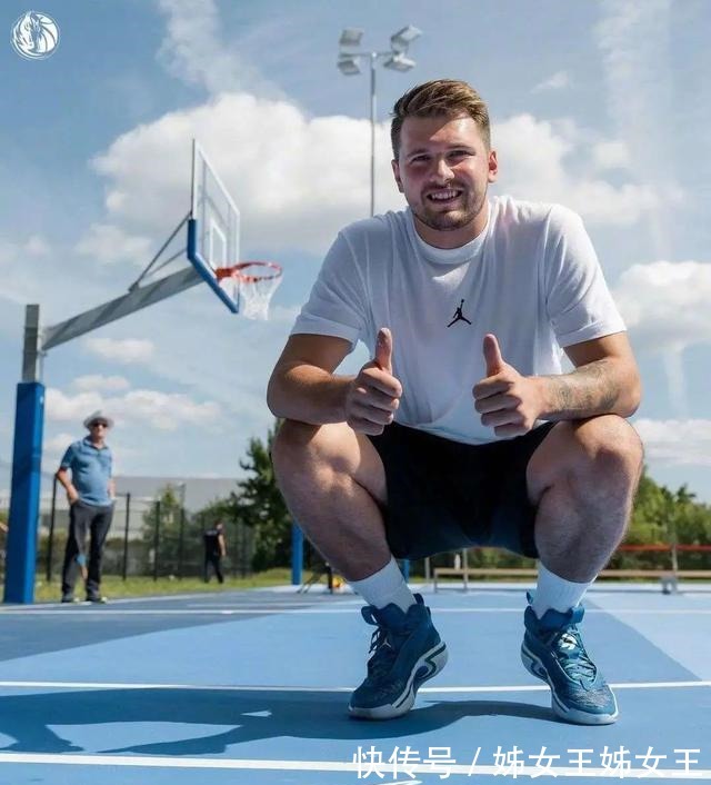 aj28 顶级配置!这是近二十年里最好的AJ正代球鞋!