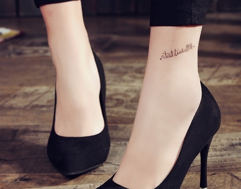 透气性 不是我吹,这种刚上新的高跟鞋,上脚保管让你穿出不一样的气质