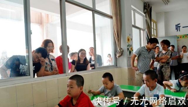 身高|2种调料“悄悄偷走”娃身高,积食发育难,很多家长还在喂