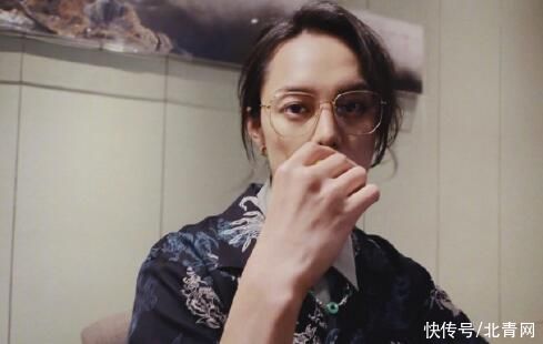 相愛相殺|相愛相殺！尹正想看黃曉明吃鯡魚罐頭 愿意為此吃10天螺螄粉