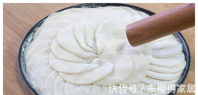 青萝卜|懒得做早餐?1张饺子皮吃出3道花样,比饺子好吃,比馒头简单