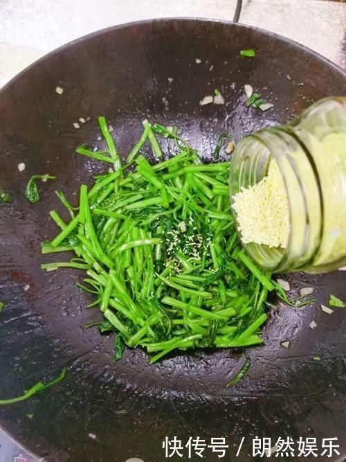 通便就吃这菜,一斤1块5,每晚吃一点,排空黑宿便,瘦出小蛮腰