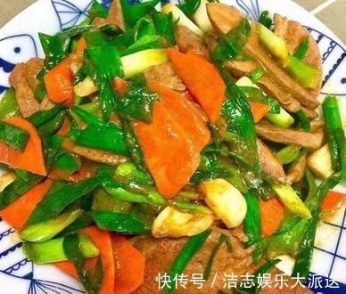 毒素|胡萝卜和此物一起炒，体内毒素没了，眼睛亮了，不想一脸皱纹试试