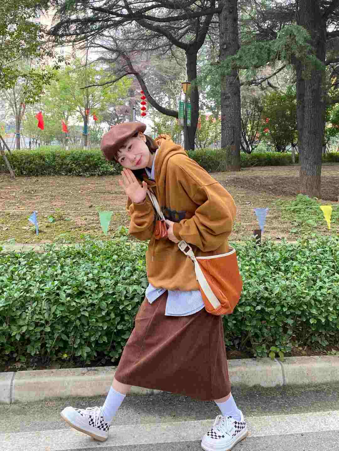 博主 肚子有肉的小仙女别怕!跟着博主这样搭,脱去遮肉外套也不露怯