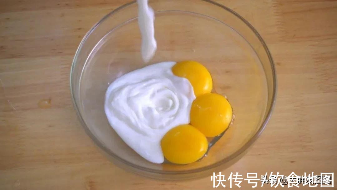 比豆腐还嫩！自制酸奶蛋糕，配方和秘诀都给你，外面买不到