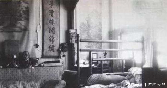 皇帝|晚清老照片新娘出嫁开面,最后一张皇帝乱成一片的龙榻!