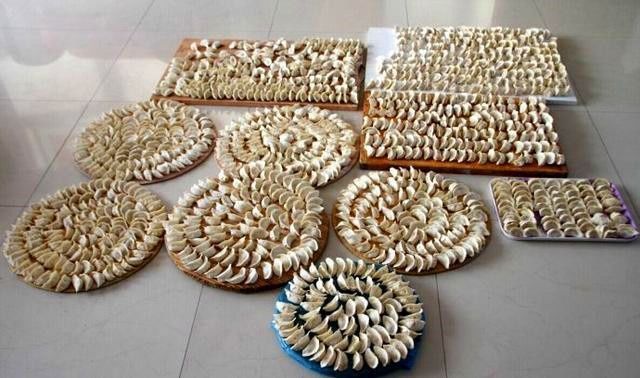 粘连|煮冻饺子,最忌直接下锅煮大厨教你1招,不粘连不开裂,特好吃