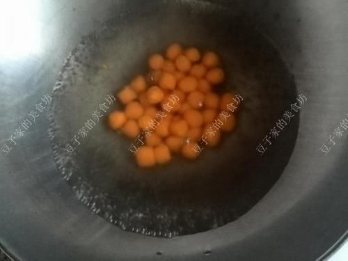 人到中年|红枣和“它”搭配,金子都不换,补血防脱发,人到中年女性要常吃