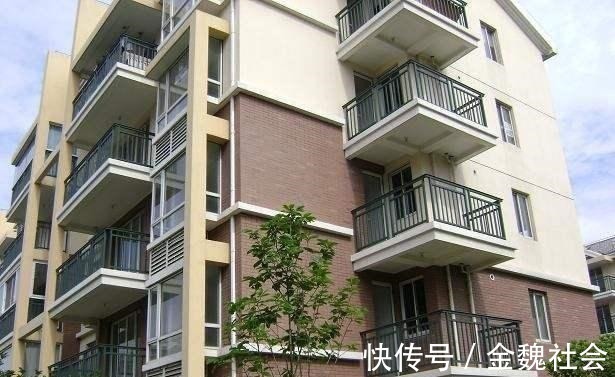改造|售楼经理说漏嘴:这种阳台的房子万万不能买,好多人才买完就后悔
