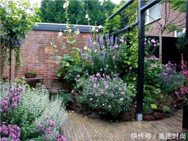 改造带来大惊喜,见证一个50㎡花园的蜕变,从一片荒凉到清新浪漫