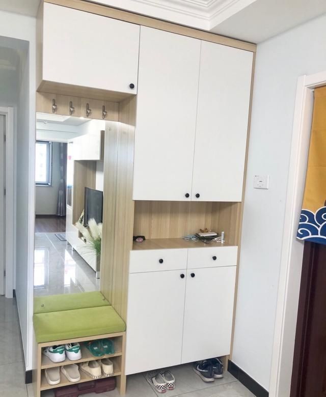 实用|她家90平新房,装修一共花费15万,电视墙很实用,进屋就被迷住