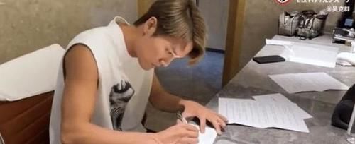 说唱听我的|千禧年出道,提携太帅了花,吴克群从未停止音乐追求