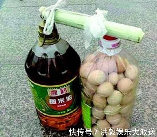 油桶里的鸡蛋是怎么放进去的呢我来为你解除疑惑，其实非常简单