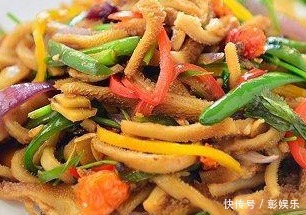 农村妈妈拿来的食材,“家庭厨师”教你做出色泽红亮的美食