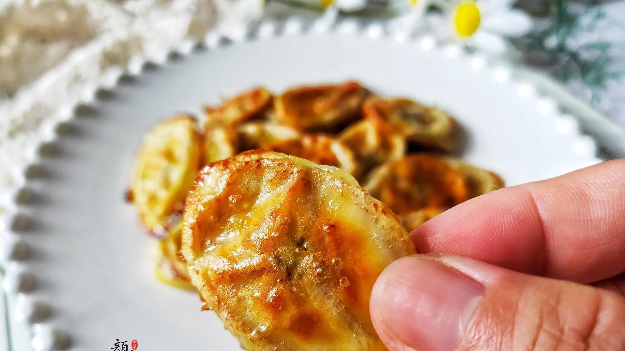 全家|香蕉最馋人的做法,我家隔三差五做,外酥里软,全家都爱吃