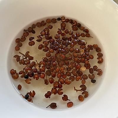 简单美味,芹菜木耳猪肉饺子走起