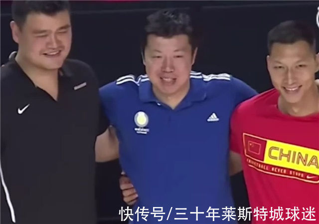阿联|易建联庆生太逗!赵睿想拿蛋糕偷袭,阿联转身:干嘛?黑睿就怂了
