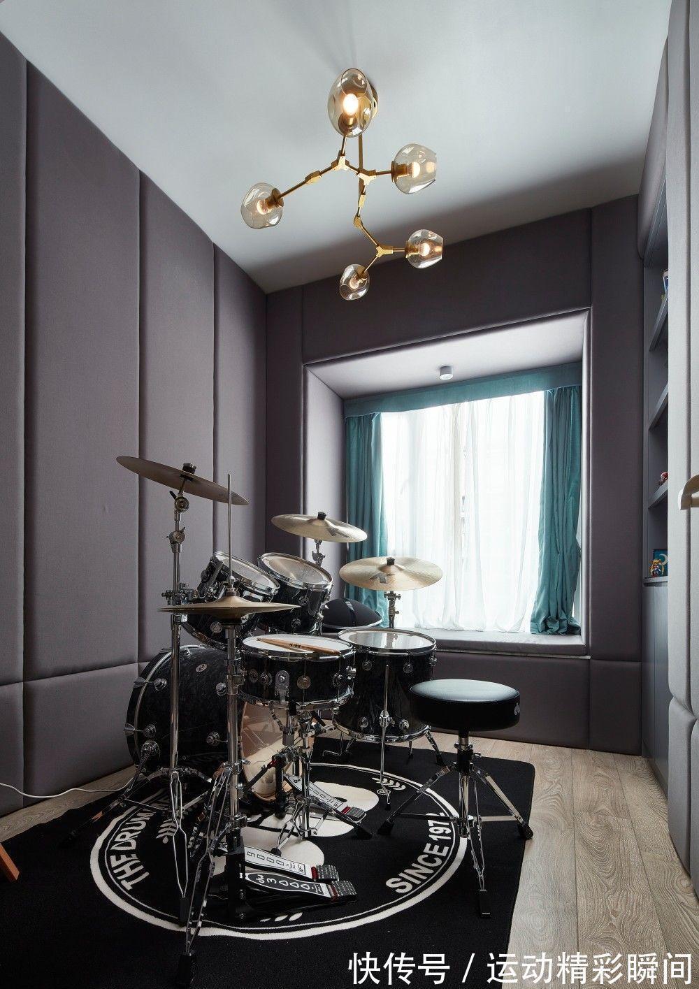 暖水澡|时尚现代三居室,用深灰色打造高级空间,完美体现业主的需求