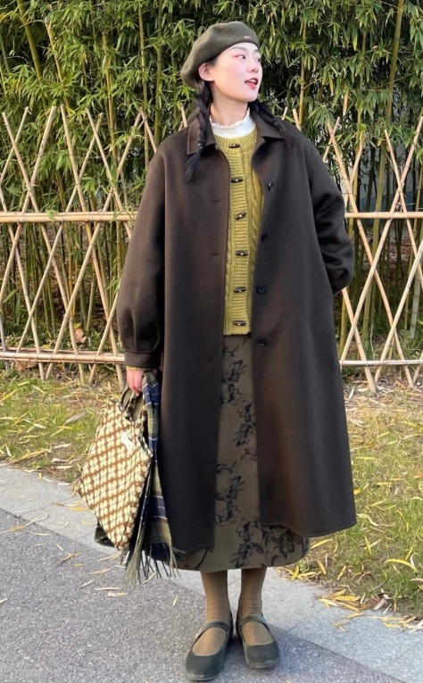搭配 讲真的,冬天还是穿毛呢大衣更洋气,这些搭配温柔优雅又有格调