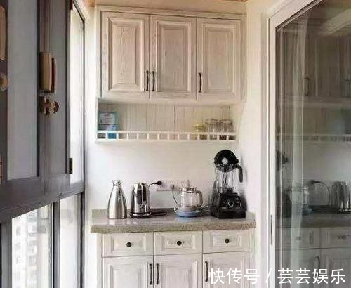 阳台|阳台装个吊柜实用性太低了,木工更建议装这种柜,后悔我家装早了