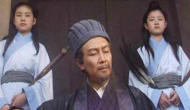 三十六计|诸葛亮空城计是假的,为什么琴弦断了,司马懿15万大军反而惊慌?