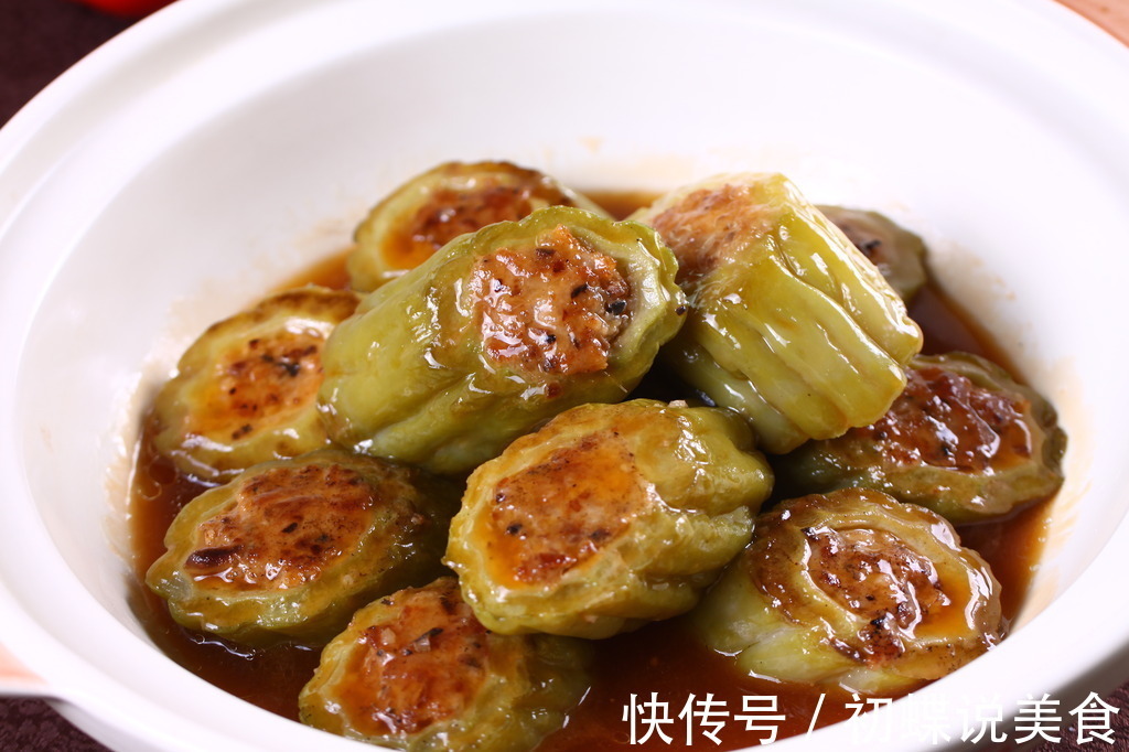 苦瓜此法做，孩子永远吃不腻，家人都说太好吃