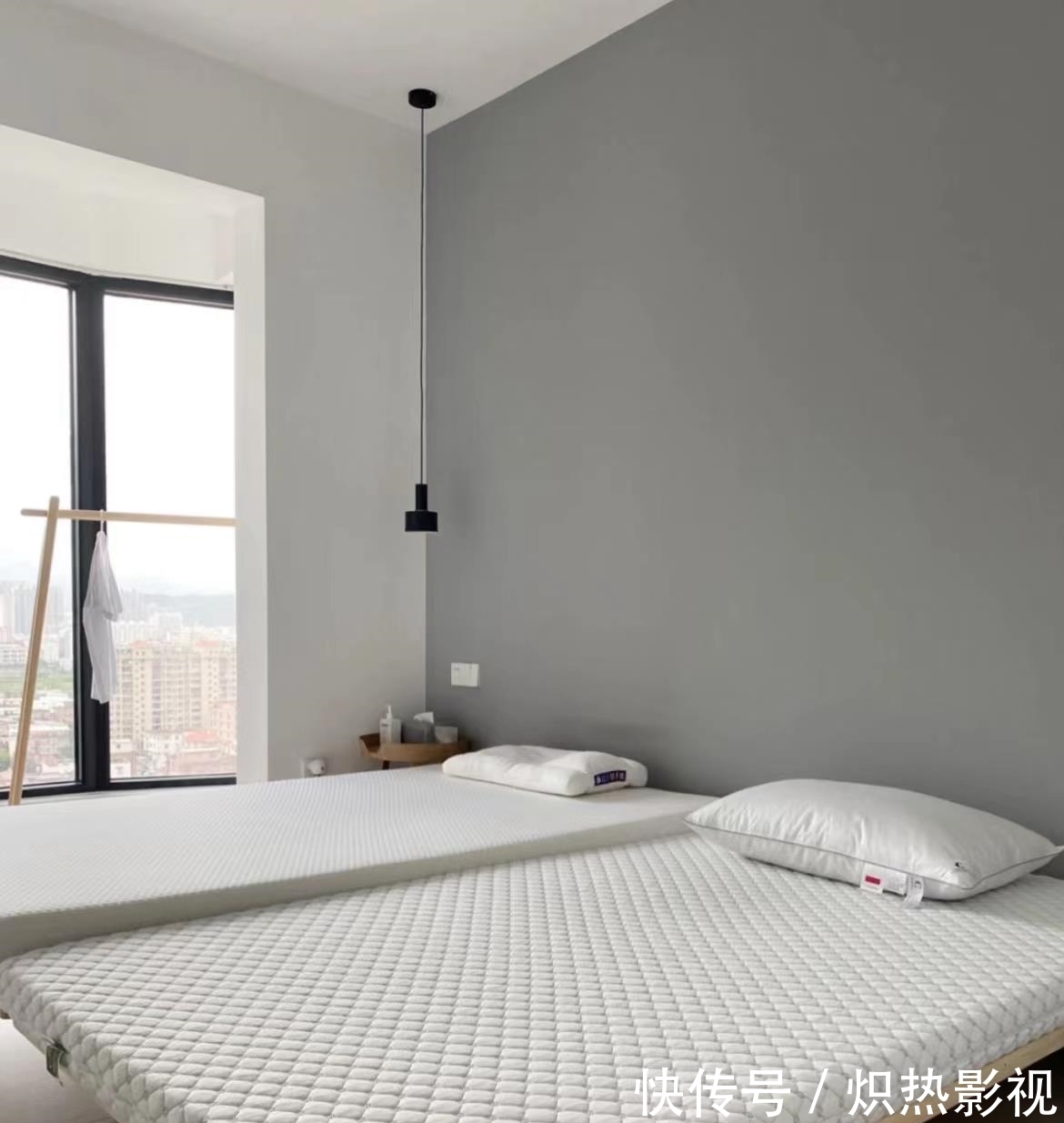 收纳|110㎡简约风,花费10W做橱柜,全屋“空无一物”,太舒适了