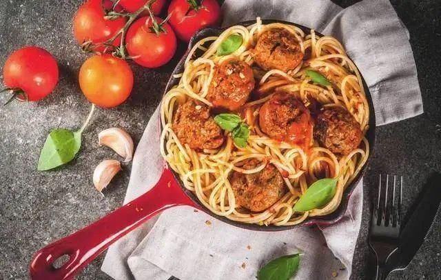 鸡蛋灌饼|这五种主食，热量堪比油脂，第1种大家都常吃，减肥期的你要忍住