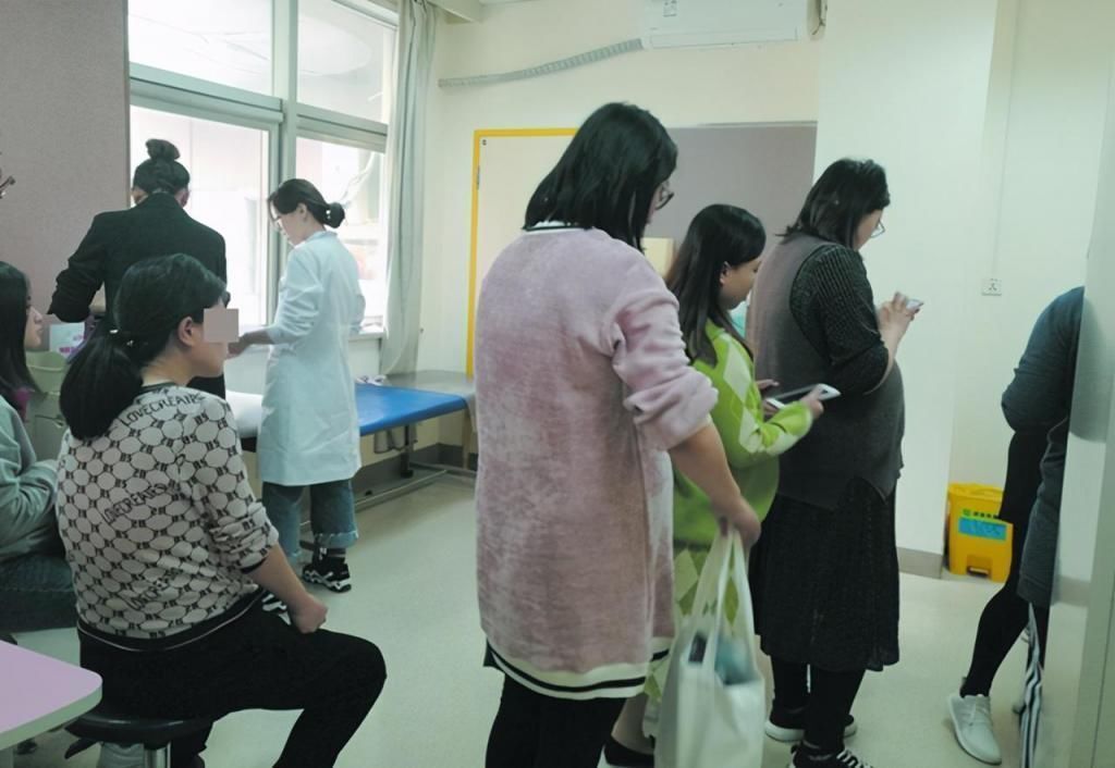 尊严|产妇因尴尬生产,深夜发文控诉生孩子需要尊严获众多宝妈点赞