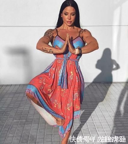 肌肉|穷孩子早当家,最后成为了健美小姐,她的方法值得学习