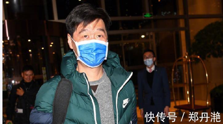 球员|李霄鹏国足大名单召集52人,首堂训练课只来了27人,到底怎么了?
